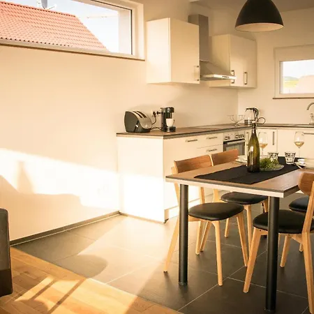 Ferienwohnen Im Ziegelfeld Apartmán *